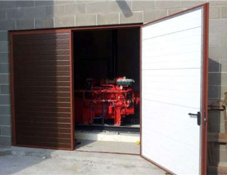 PUERTAS PEATONALES DE PANELES 3